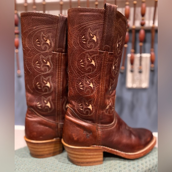 Vintage Floral Frye Campus Boots - Picture 3 of 5